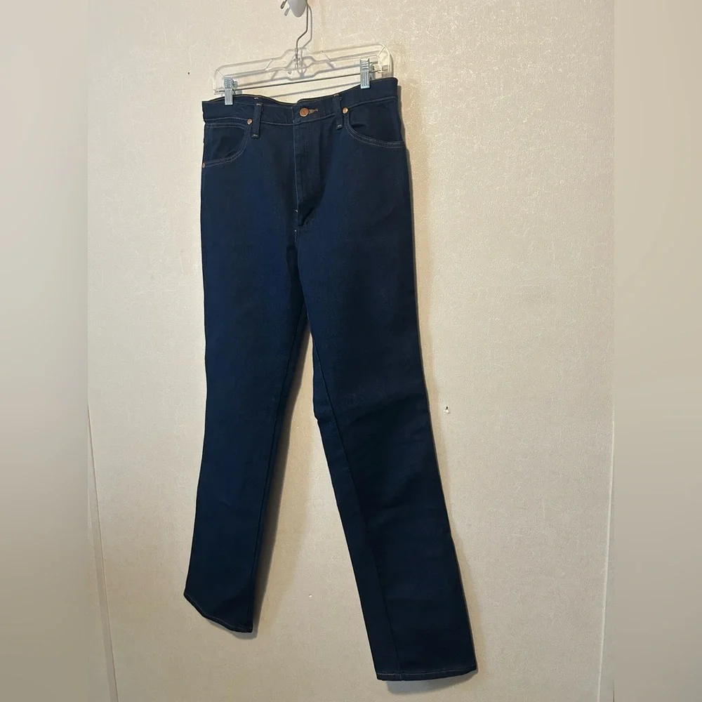 Wrangler | Men's Classic Blue Jeans | Size 32 x 34